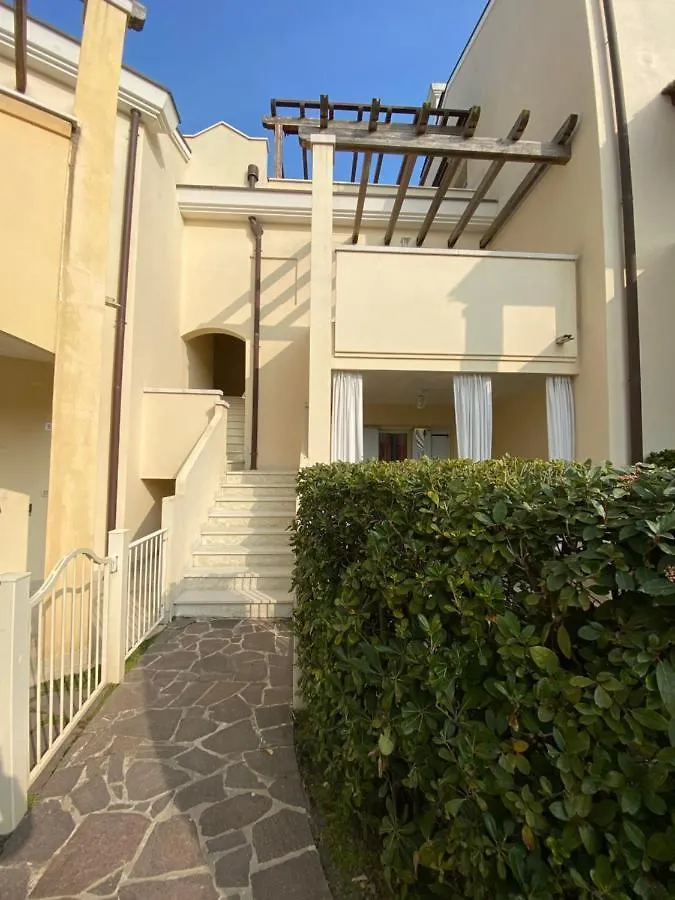 Residenze Mediterranee - Immobiliare Living Lido di Jesolo Apartmán
